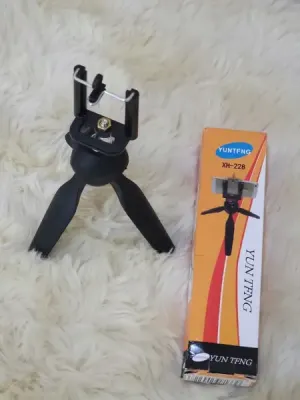 متوفر لدينا كيابل شحن واستاندات واكسسوارات جوال بسعر مغري جدآ  لا التواصل 772289185